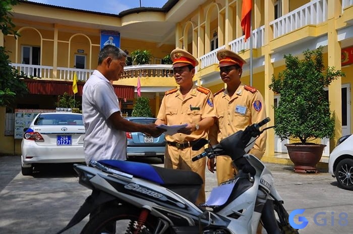 Mơ thấy bị mất xe và tìm lại được nhắc nhở bạn nên quan tâm nhiều hơn đến mối quan hệ tình cảm của bản thân